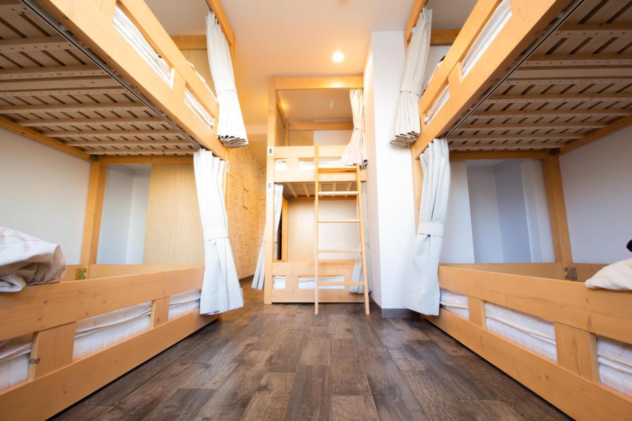 Trip & Sleep Hostel Nagoya Bagian luar foto